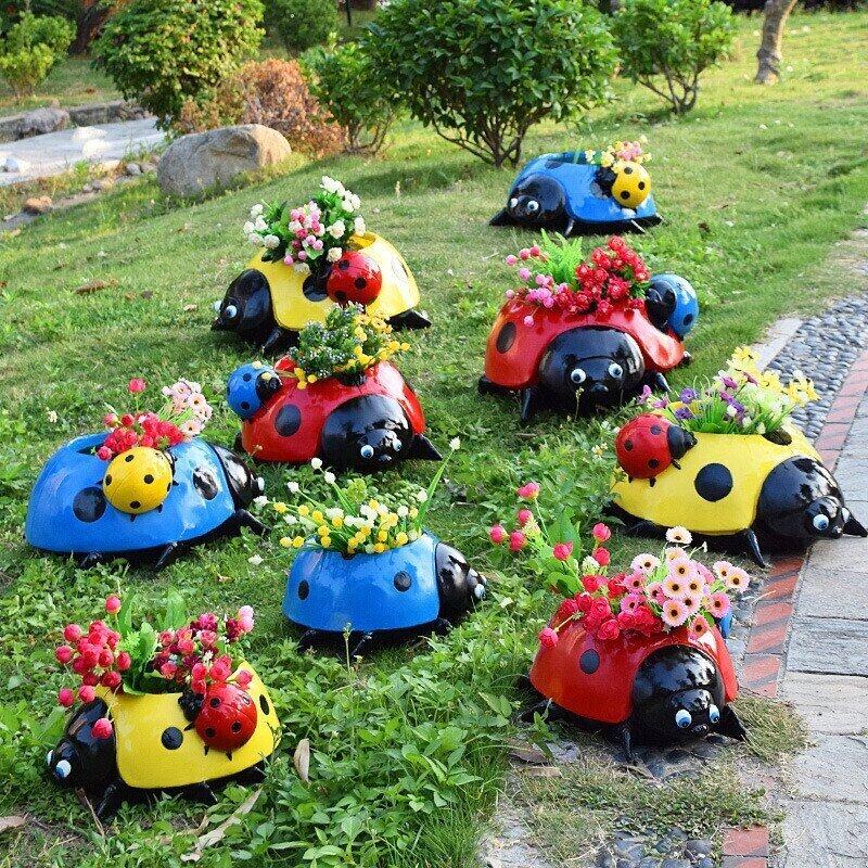 🐞Metal ladybug flower pot